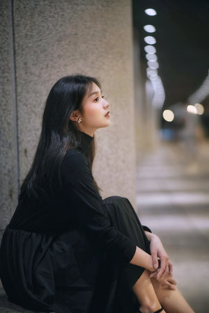 四季自然裸美人影像